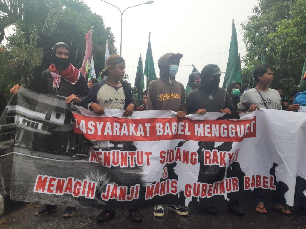 Ribuan Masyarakat Aksi Unjukrasa Desak Gubernur Babel Kerja Sesuai Janji Politik