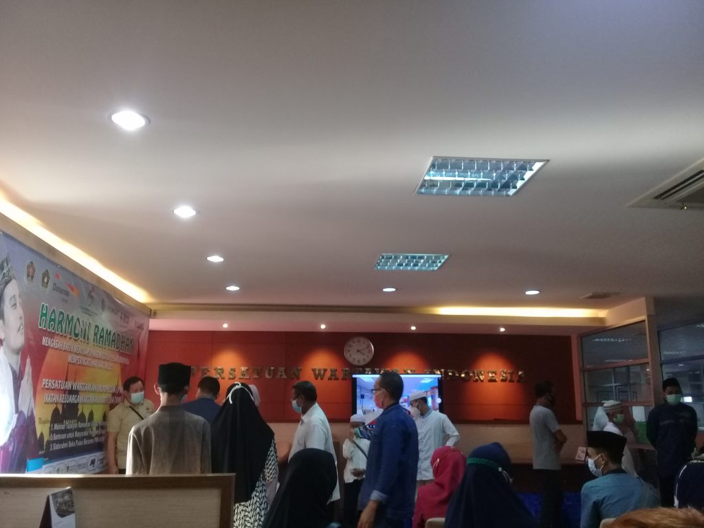 Harmoni Ramadhan, PWI-IKWI Berbagi Santunan untuk Masyarakat Pers dan Dhuafa Harmoni Ramadhan, PWI-IKWI Berbagi Santunan untuk Masyarakat Pers dan Dhuafa