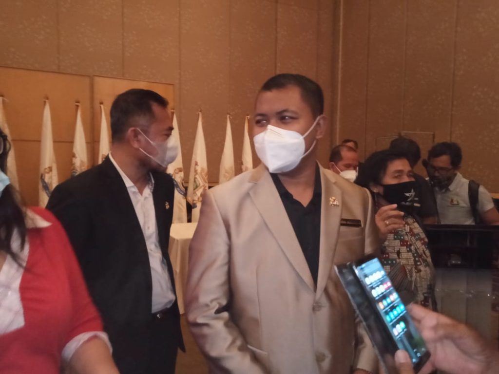 Pengukuhan Dewan Pengurus Kadin Priode 2020- 2025 Pengukuhan Dewan Pengurus Kadin Priode 2020- 2025