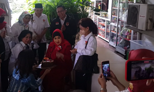 Yayasan Penerus Pejuang45 Sriwijaya Rayakan HUT Dewi Motik dan Gelar Kegiatan Budaya Menulis serta Bagikan Santunan