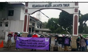 SP dan SBMI Gelar Petisi di Kejari Menuntut Negara Jalankan Peradilan Pidana yang Adil bagi Perempuan Buruh Migran