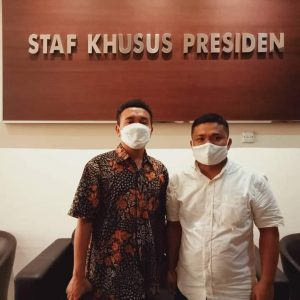 Staf Khusus Presiden Billy Mambrasar Menularkan Inspirasi Positif ke Generasi Milenial Kepulauan Nias