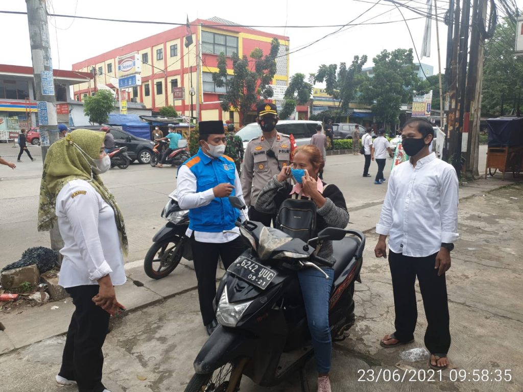Abai Prokes, Puluhan Warga Diganjar Sanksi Sosial oleh Tiga Pilar Kecamatan Pamulang