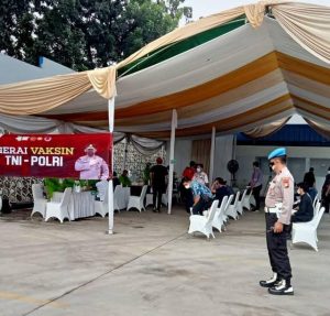 Kerjasama dengan Dua Pihak, Gerai Vaksin TNI-Polri Polsek Bantar Gebang Layani 500 Peserta