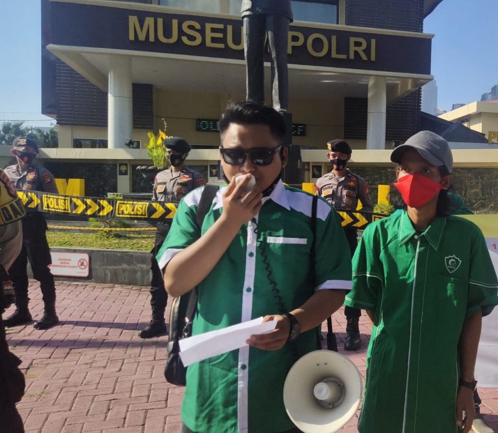 PW Himmah Jakarta Apresiasi Kinerja Kombes Pol Sambodo: Inilah Polisi Yang Berjiwa Humanis Sesuai Visi Kapolri PW Himmah Jakarta Apresiasi Kinerja Kombes Pol Sambodo: Inilah Polisi Yang Berjiwa Humanis Sesuai Visi Kapolri