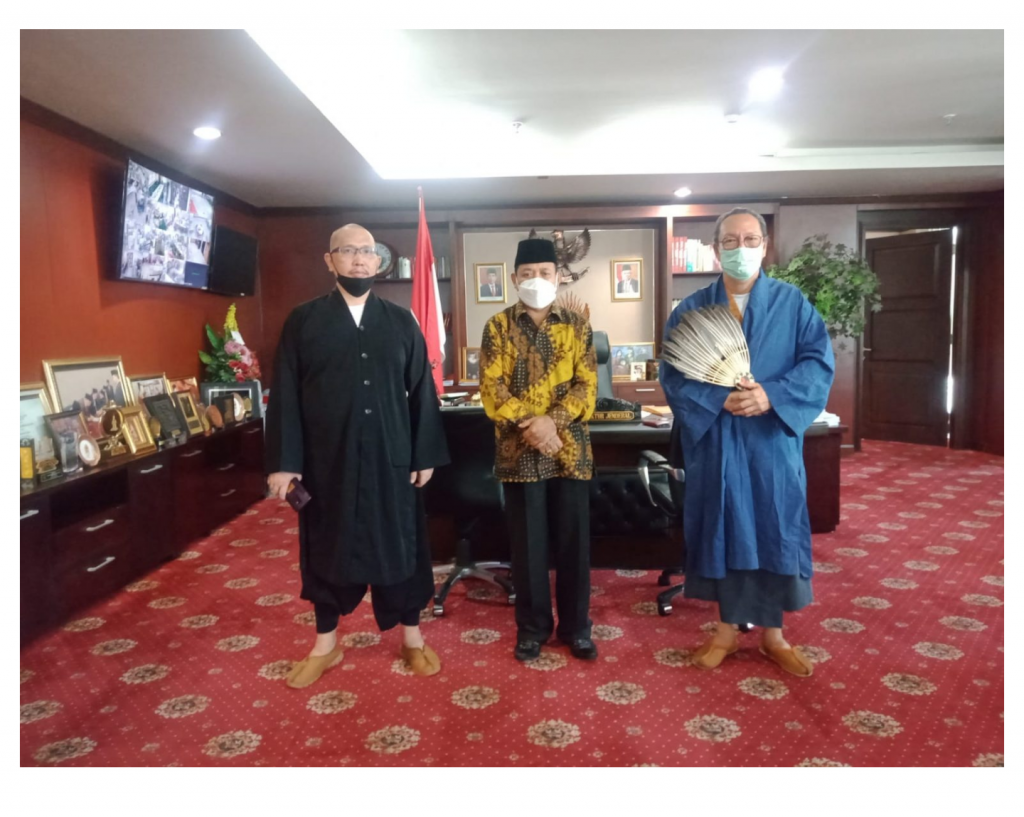 Ketum Sangha Mahayana Indonesia sampaikan Terima Kasih kepada Dirjen Bimas Buddha Ketum Sangha Mahayana Indonesia sampaikan Terima Kasih kepada Dirjen Bimas Buddha