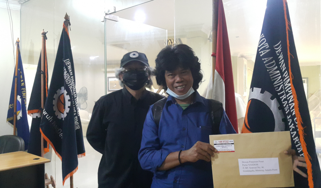 RCW Kepri Sambangi Kantor Nasdem Jakarta Pertanyakan Masalah A Moral Perselingkuhan Anggota DPRD Batam RCW Kepri Sambangi Kantor Nasdem Jakarta Pertanyakan Masalah A Moral Perselingkuhan Anggota DPRD Batam