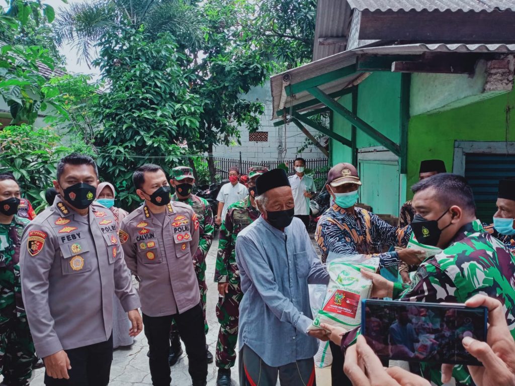 AKABRI 1999 Jalani Vaksinasi Massal di Madrasah Raudatussibiyan Wilayah Hukum Polsek Tambelang untuk Memwujudkan.. AKABRI 1999 Jalani Vaksinasi Massal di Madrasah Raudatussibiyan Wilayah Hukum Polsek Tambelang untuk Memwujudkan..