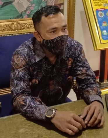 Memprihatinkan Ketua DPRD Kabupatean Solok Dinas Luar Tanpa Di temani Ajudan dan Sespri Memprihatinkan Ketua DPRD Kabupatean Solok Dinas Luar Tanpa Di temani Ajudan dan Sespri