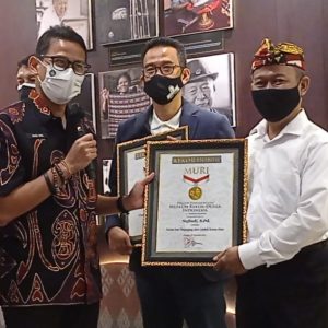 Sofiadi, Rekor Muri Lukisan Kertas Foto Gelar Pameran Tunggal di Museum Basoeki Abdullah