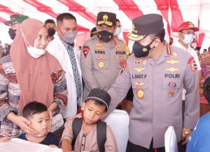 Kapolri Tinjau Vaksinasi di NTB dan Minta Forkopimda Kendalikan Laju Covid-19