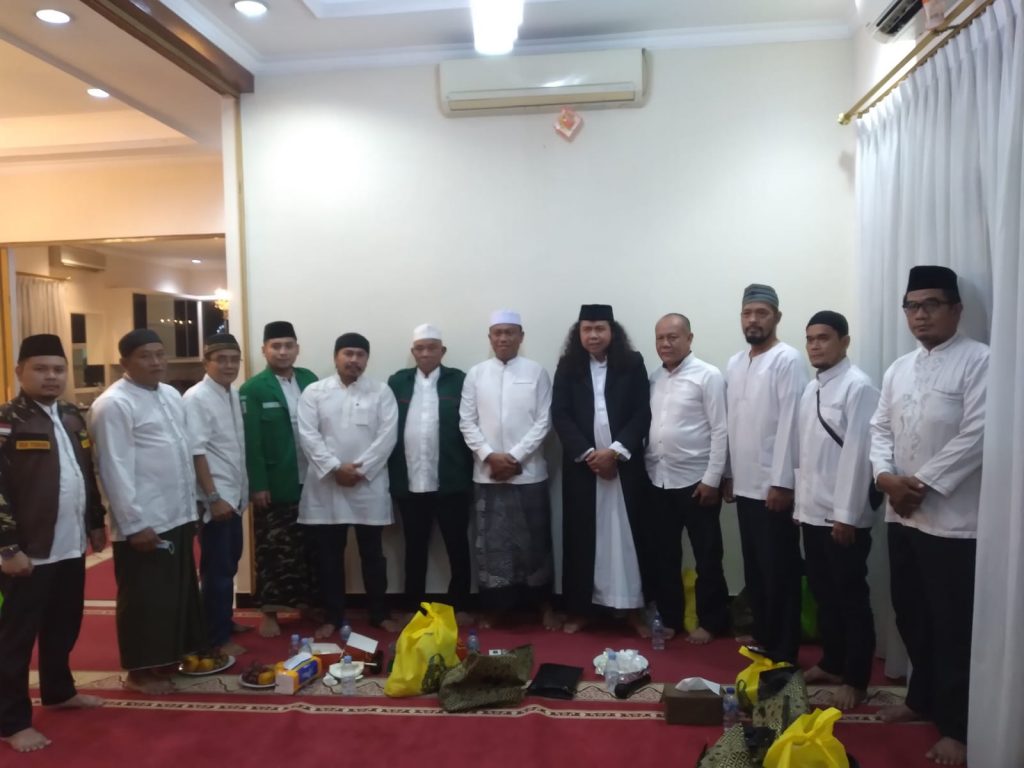 Ketua FORKAM Bersama ARVIN CINEMA Hadir Doa dan Zikir Haul Ke- 12 Orang Tua Walikota Jakarta Selatan Ketua FORKAM Bersama ARVIN CINEMA Hadir Doa dan Zikir Haul Ke- 12 Orang Tua Walikota Jakarta Selatan