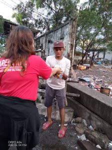 Aliansi Relawan Nasional RI-1 Berbagi Takjil di Warakas Kawasan Tj.Priok Jakarta