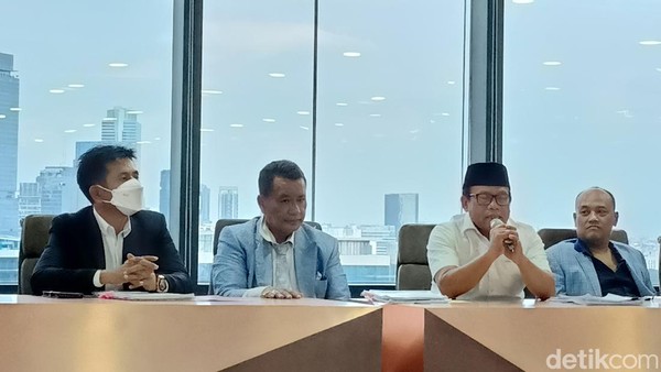 Hotman Membantah Mengeluarkan Pernyataan Terkait Peradi Sebagai Institusi Yang  Tidak Sah