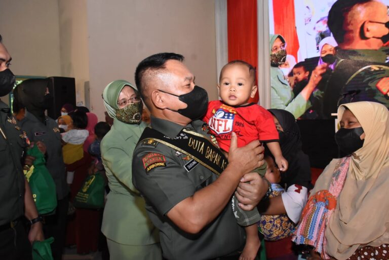 Kasad Dikukuhkan Menjadi Duta “Bapak Asuh Anak Stunting”(BAAS)