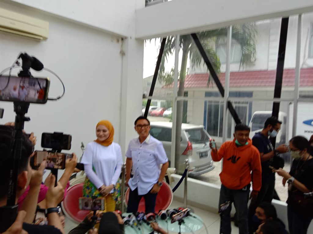 Mantan Istri Sule Nathalie Holscher Gabung Ke Ekomando Management Mantan Istri Sule Nathalie Holscher Gabung Ke Ekomando Management