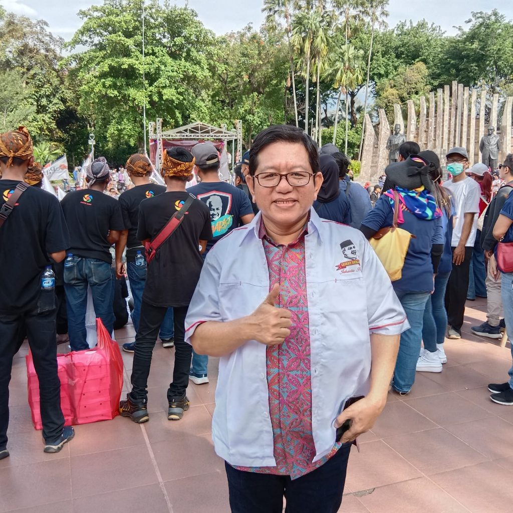 Massa Relawan Ganjar Tumpah Ruah di Tugu Proklamasi