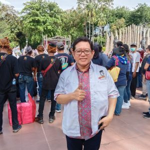 Massa Relawan Ganjar Tumpah Ruah di Tugu Proklamasi