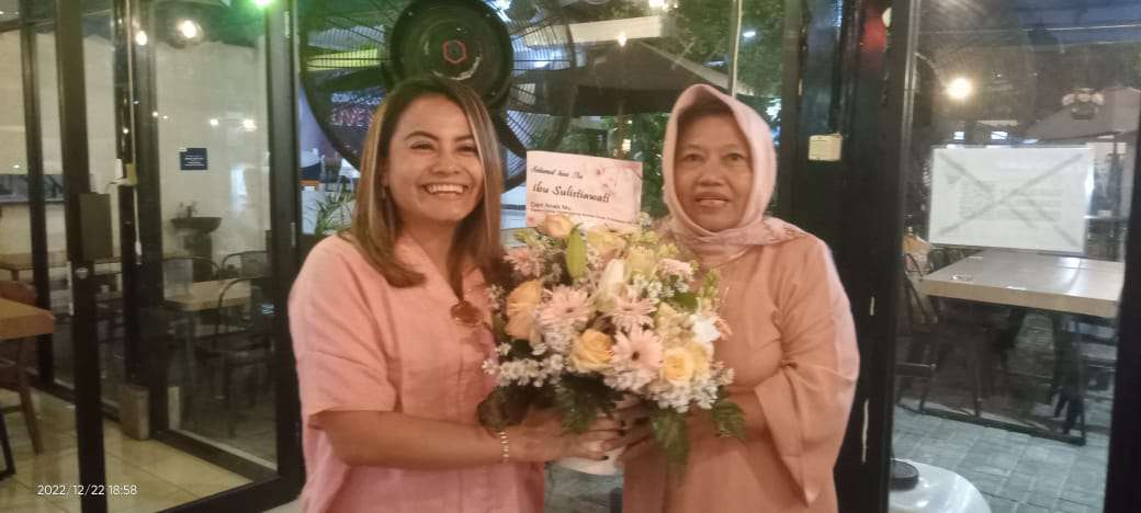 Keluarga Besar Kartika Oman Merayakan Hari Ibu Bersama RAjT Kartika Oman