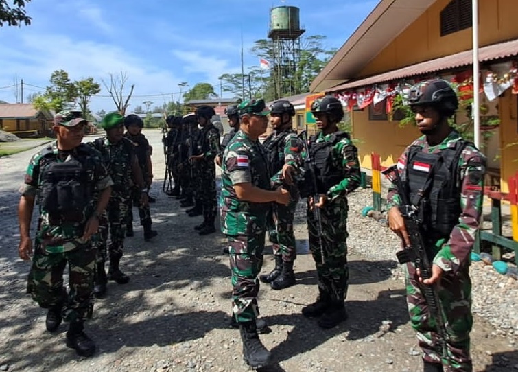 Danrem 174/ATW Kunjungi Kotis Satgas Pam Obvitnas PT. Freeport Indonesia Danrem 174/ATW Kunjungi Kotis Satgas Pam Obvitnas PT. Freeport Indonesia