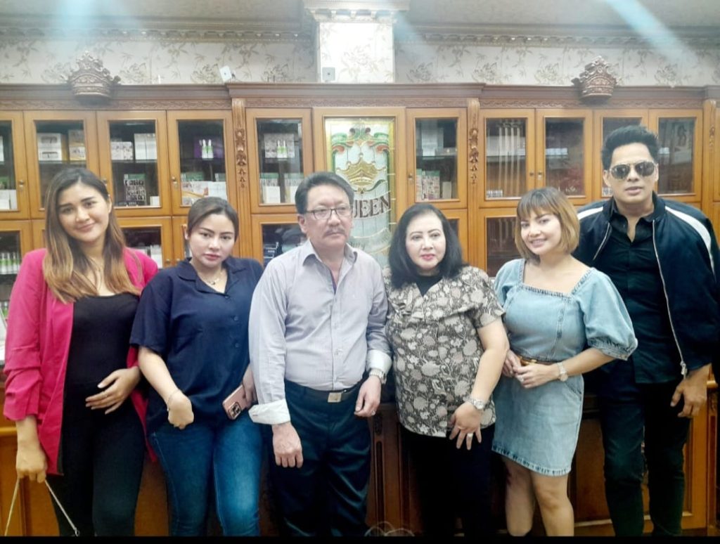 Joe Richard dan Irma Darmawangsa Lakukan Perawatan dan Operasi di Klinik Bedah Plastik Queen Sunter