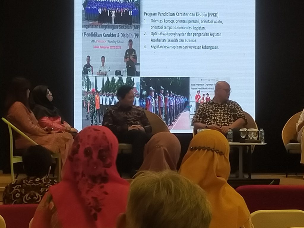Bakti Mulya 400 Boarding School Menerima Siswa dari Seluruh Indonesia Bakti Mulya 400 Boarding School Menerima Siswa dari Seluruh Indonesia