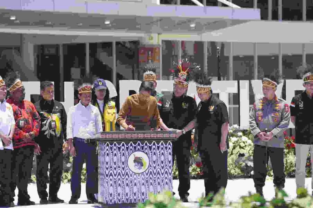 Didampingi Kepala BIN, Presiden Jokowi Resmikan Gedung PYCH