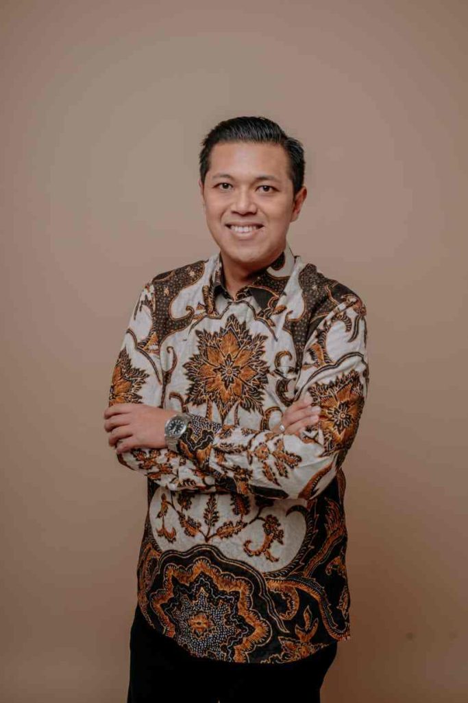 Kisah Sukses Pengusaha Hendy Setiono Besarkan Brand Baba Rafi Memiliki 12.000 Cabang ke Luar Negeri Kisah Sukses Pengusaha Hendy Setiono Besarkan Brand Baba Rafi Memiliki 12.000 Cabang ke Luar Negeri