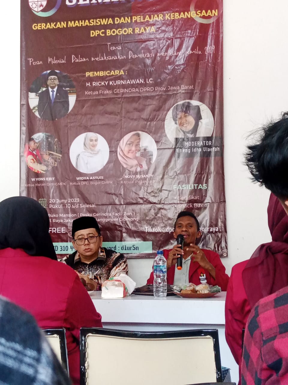 Foto : Tampak Wilfirdus Yons Ebiet saat menyampaikan di acara seminar kebangsaan di Cibinong, Ist