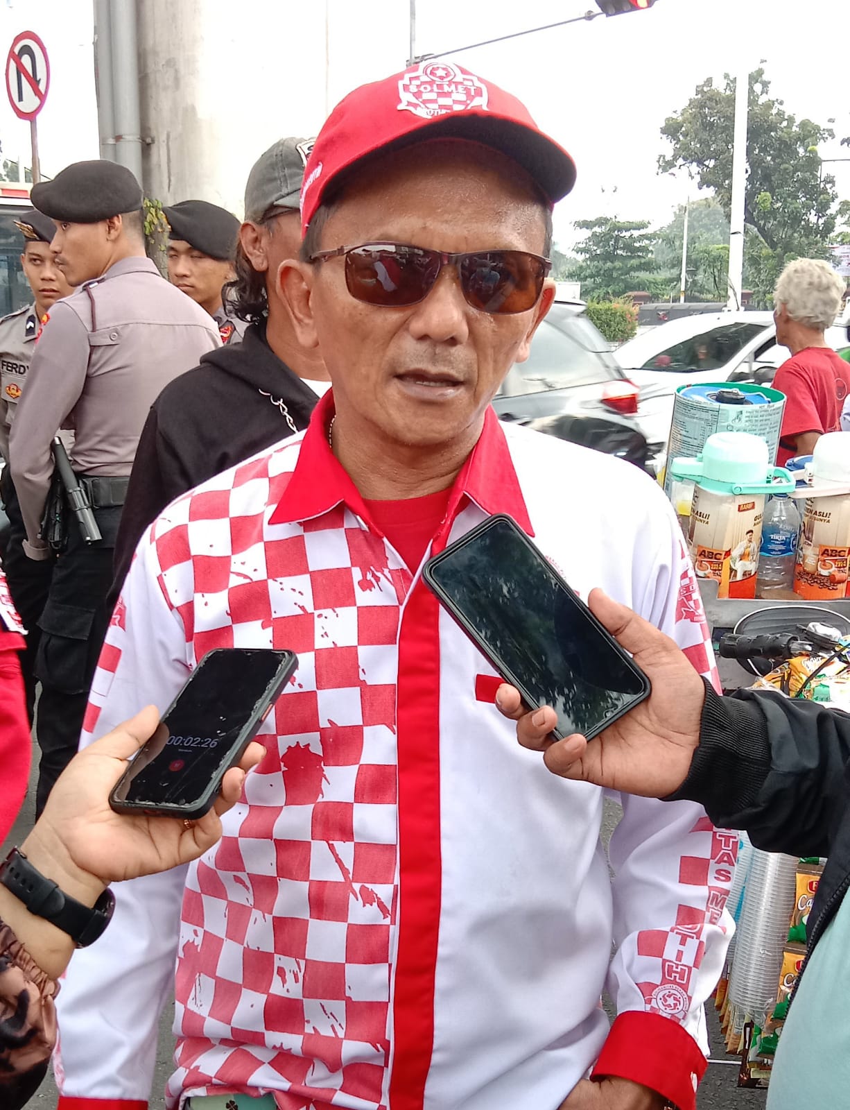 Relawan Jokowi Gelar Aksi Menuntut Tangkap RG Yang Telah Menghina Presiden Jokowi