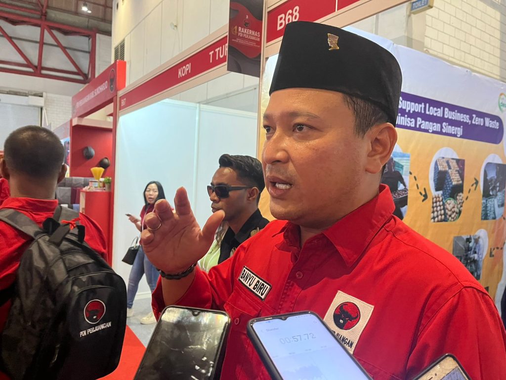 Banyu Biru Calon Legislatif Jawa Timur Menghadiri Rakernas Ke 4 PDI Perjuangan