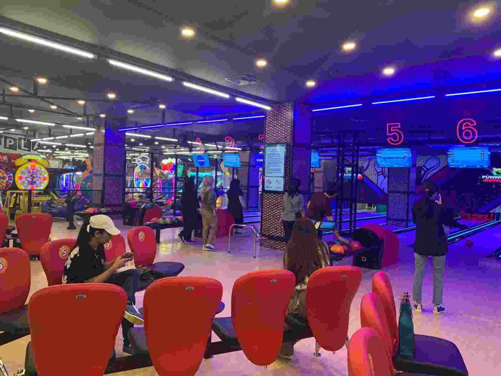 BOWLING PERTAMA KINI HADIR DI GRAND METROPOLITAN, BEKASI