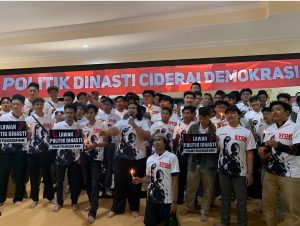 Berita Semarang “BEM KM Unnes Adakan Mimbar Bebas dan Diskusi Matinya Demokrasi”