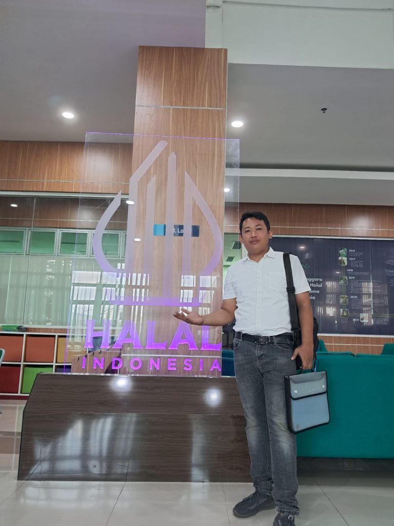 Bukan Sekedar “SENIMAN” Inilah Profesi Spekulasi Khusus “Hanan Fauzi Oris Santo, S.In” Sebagai Agen Media, & SDM, Penyelia Produk Halal Bukan Sekedar “SENIMAN” Inilah Profesi Spekulasi Khusus “Hanan Fauzi Oris Santo, S.In” Sebagai Agen Media, & SDM, Penyelia Produk Halal