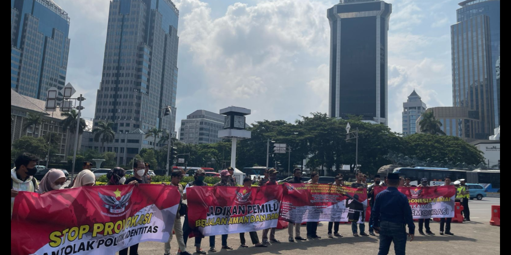Koalisi Mahasiswa Indonesia Bersatu Aksi Damai di Patung Kuda: Mendukung Pemilu Aman, Damai dan Tidak Terprovokasi serta Tolak Politik Identitas