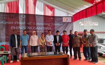 Poto bersama para tokoh saat gelar acara syukuran dan launching musium Phinisi Nusantara