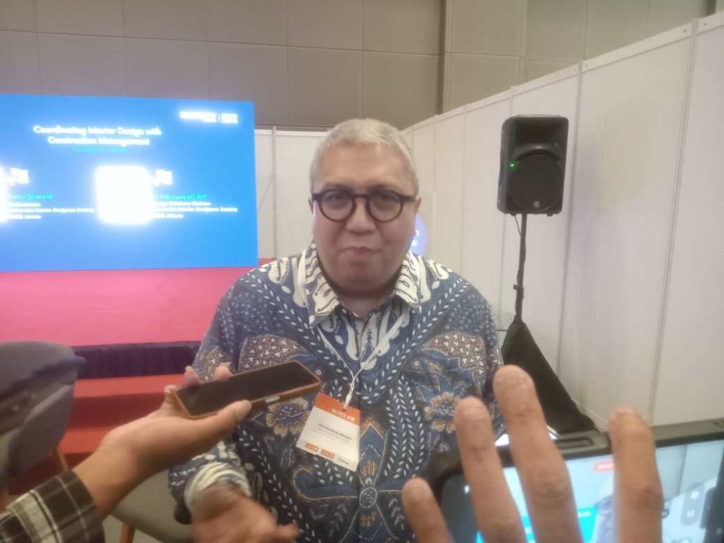 Roy Nikolas Mandey, Ketua Umum Asosiasi Pengusaha Ritel Indonesia (APRINDO): Perlu Ujian, Tantangan, Rivalitas dan Kemitraan Agar Bisnis Ritel Indonesia Bisa Naik Kelas Roy Nikolas Mandey, Ketua Umum Asosiasi Pengusaha Ritel Indonesia (APRINDO): Perlu Ujian, Tantangan, Rivalitas dan Kemitraan Agar Bisnis Ritel Indonesia Bisa Naik Kelas