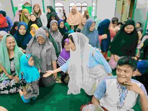 JUM’AT BERKAH RAMADHAN 1445 RELAWAN LASKAR PRABOWO 08 DKI JAKARTA BERIKAN SEDEKAH DAN VITAMIN DI MESJID AT TAQWA TANAH ABANG DAN SEJUMLAH TITIK RENTAN MASYARAKAT TIDAK MAMPU DI JAKARTA