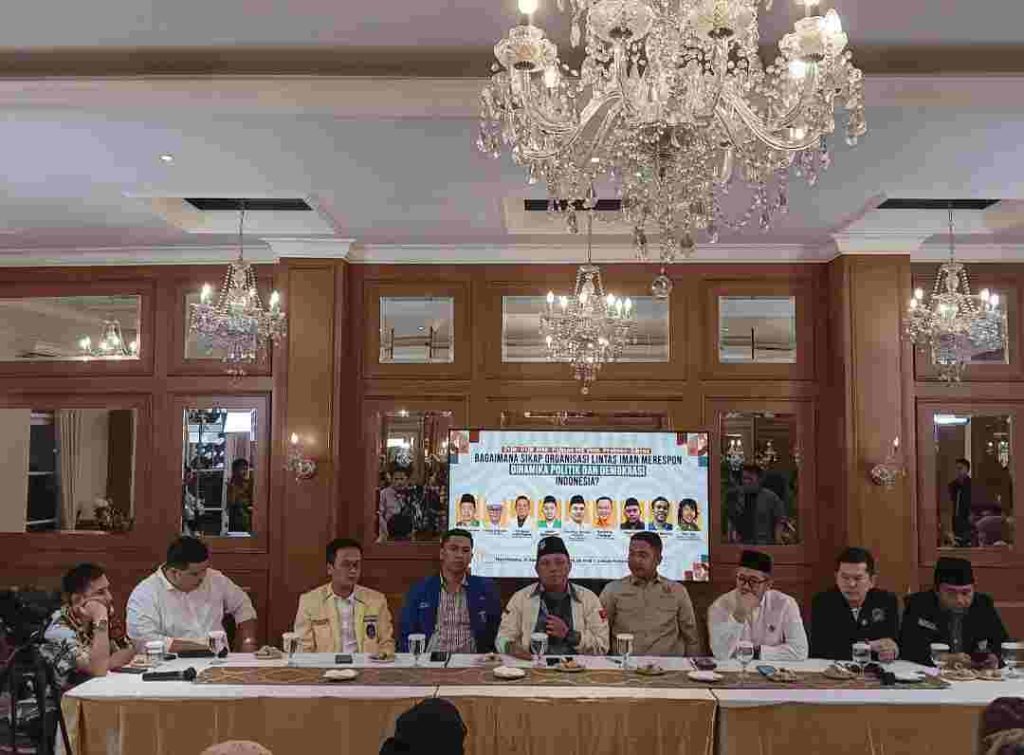 “TOTAL POLITIK” GELAR DISKUSI : “DETIK-DETIK AKHIR PUTUSAN VONIS PRABOWO-GIBRAN: BAGAIMANA SIKAP ORGANISASI LINTAS IMAN MERESPON DINAMIKA POLITIK DAN DEMOKRASI INDONESIA?” “TOTAL POLITIK” GELAR DISKUSI : “DETIK-DETIK AKHIR PUTUSAN VONIS PRABOWO-GIBRAN: BAGAIMANA SIKAP ORGANISASI LINTAS IMAN MERESPON DINAMIKA POLITIK DAN DEMOKRASI INDONESIA?”