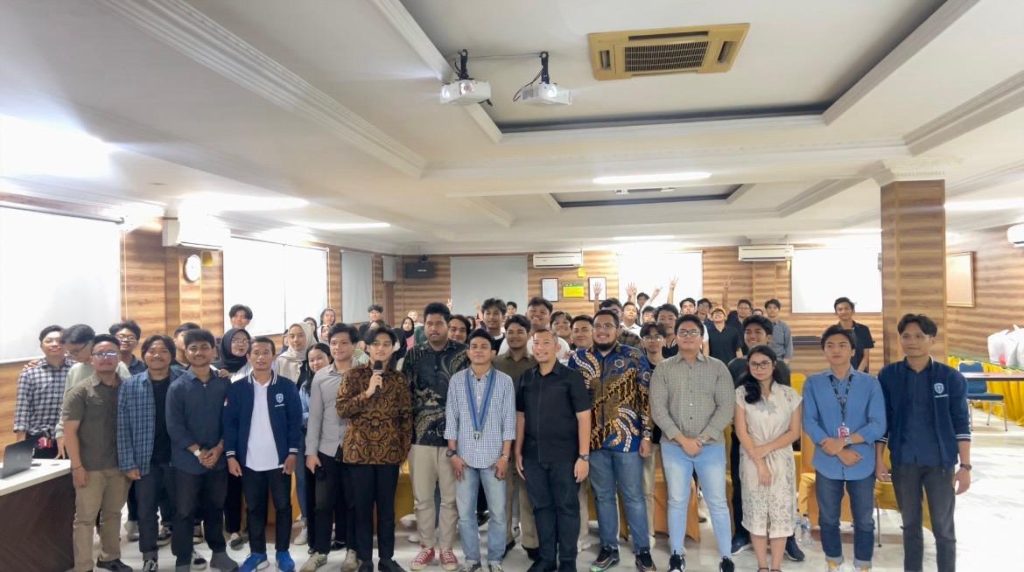 Seminar Nasional Universitas : GMKI Jakarta mendorong Petumbuhan Ekonomi.