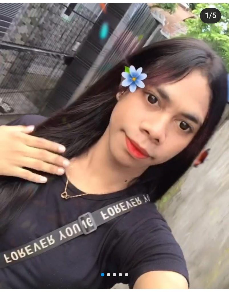 Bencong Munafik “Waria Asal Maluku Mendadak Viral Karena Berani Bohongi Aktor Indonesia (Agen Media Iklan)