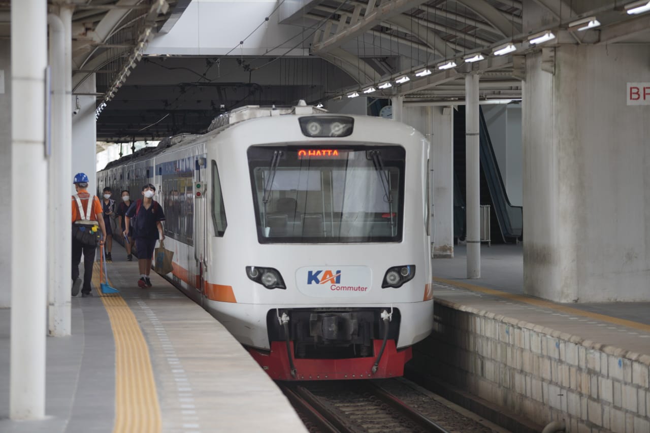 Ultah KAI Ke-79, KAI Commuter Hadirkan Promo Diskon Tiket*_ *Naik Commuter Line Basoetta, Cukup Bayar 79% Pada Periode Pemberangkatan 25–30 September 2024