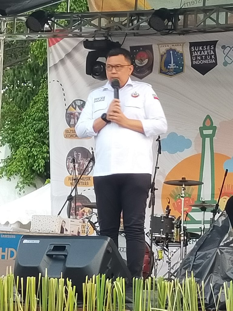 Ikatan Keluarga Minang (IKM) Menjadi Peserta Pesona Bhinneka Tunggal Ika Yang Paling Meriah Ikatan Keluarga Minang (IKM) Menjadi Peserta Pesona Bhinneka Tunggal Ika Yang Paling Meriah