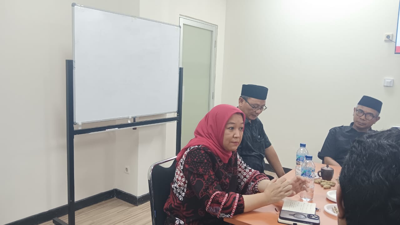 Hj.Yuke Yurike Hadiri Diskusi Aktivis Pro Jakarta