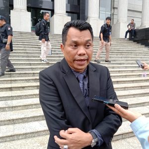 Dr.H.Adi Mansar ,SH,.M.Hum Optimis No urut 02 Paslon SAHATA Menang