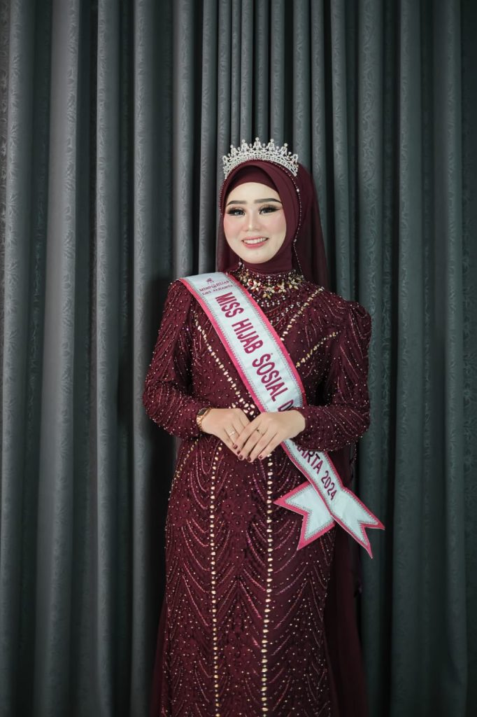 Zahra Amelia S.Pd “Figur Mahasiswi Prestasi Alumni Universitas Negeri Jakarta” Faktanya Seorang Model, & Entertainment Art)