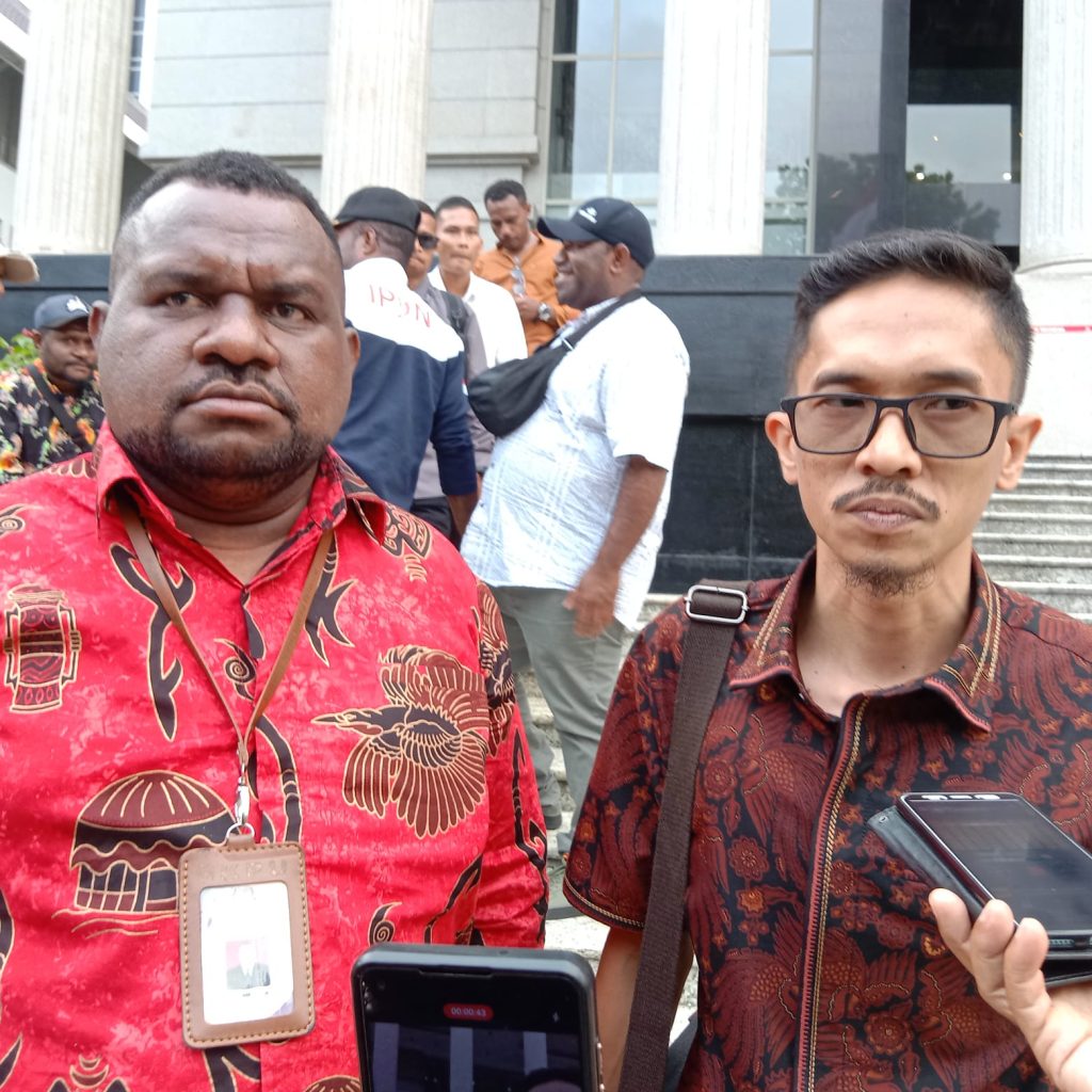 Dalil Pemohon Mengenai Pelanggaran Secara Terstruktur, Sistematis, dan Masif (TSM) Dipastikan Ketua Komisi Pemilihan Umum (KPU) Maybrat Tidak Terjadi Dalam Pemilihan Bupati dan Wakil Bupati Maybrat 2024 Dalil Pemohon Mengenai Pelanggaran Secara Terstruktur, Sistematis, dan Masif (TSM) Dipastikan Ketua Komisi Pemilihan Umum (KPU) Maybrat Tidak Terjadi Dalam Pemilihan Bupati dan Wakil Bupati Maybrat 2024