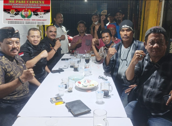 Tampak saat Poto bersama ditengah rapat berlangsung PKRI DPC Jakut bersama Ketua Umum PKRI di kawasan Cilincing, Jakarta Utara, (18/1), Ist