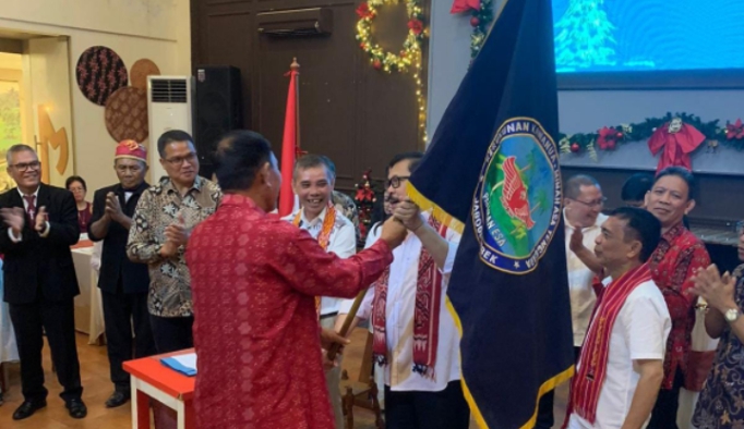 Mantan Jamintel Kejagung RI Jan Maringka Didaulat Menjadi Ketua Kawanua Minahasa Tenggara Mantan Jamintel Kejagung RI Jan Maringka Didaulat Menjadi Ketua Kawanua Minahasa Tenggara