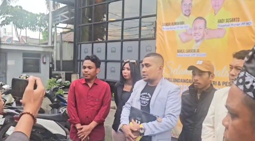 PP AM-MDI Partai Golkar Gelar FGD Bahas Kebijakan Pengelolaan Minyak dan Gas, Bela Bahlil Dukung Reformasi Distribusi PP AM-MDI Partai Golkar Gelar FGD Bahas Kebijakan Pengelolaan Minyak dan Gas, Bela Bahlil Dukung Reformasi Distribusi